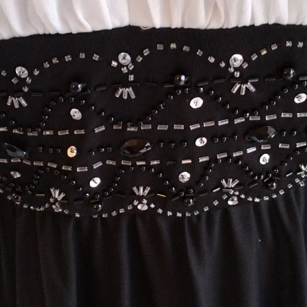 La Nouvelle Renaissance Evening Dress - Picture 4 of 11